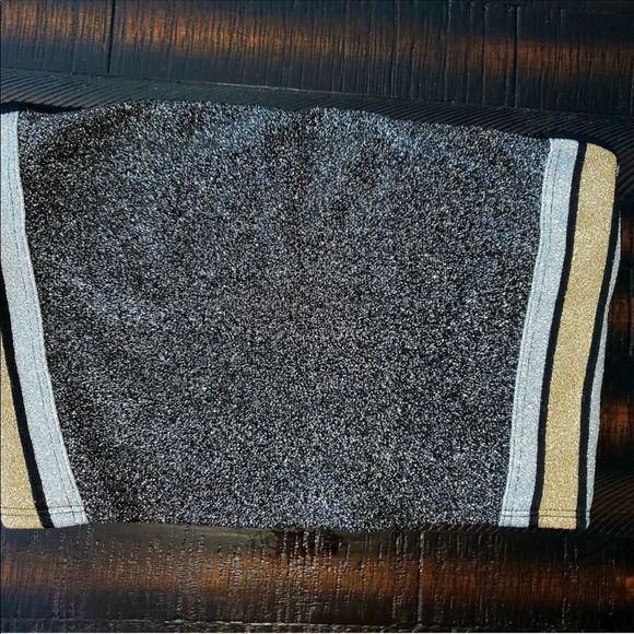 ⭐️ New! Victoria’s Secret Black Glitter Cropped Tube Top NWT ⭐️ - Picture 4 of 4